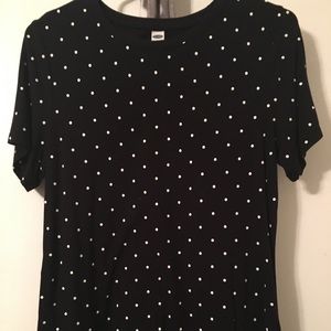 2/$7 Old Navy polka dot shirt